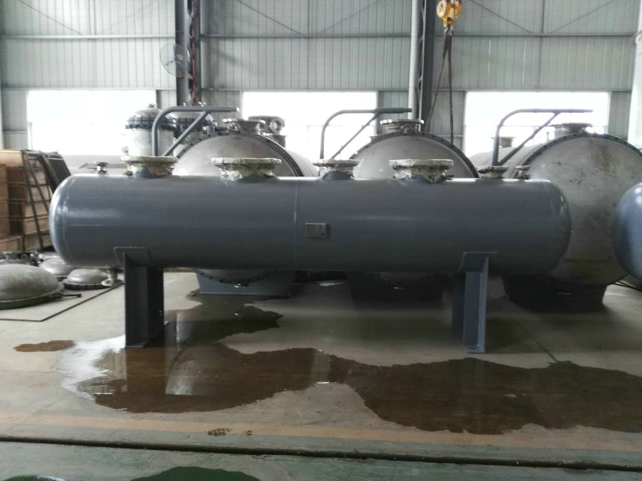 Horizontal tank